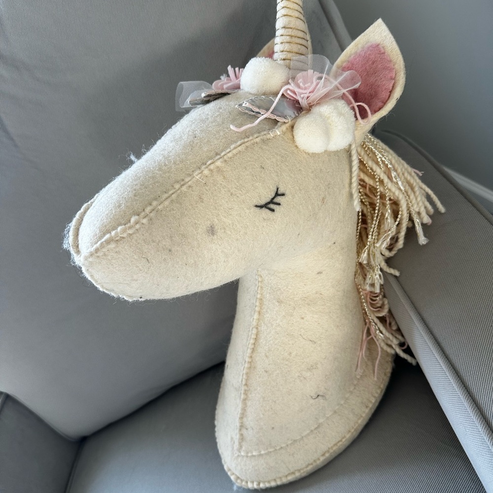 Mud Pie Cream and Pink Unicorn Wall Decor